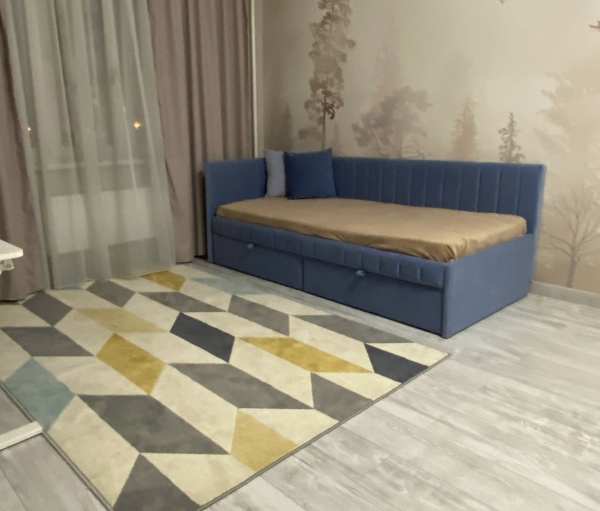 Мягкая кровать Слайт полоса угловая 190х80. Велюр Teddy 313 (серый)